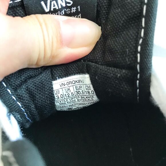 Vans light checkered mid-top sneakers EUC  size 13 toddler - Picture 9 of 9